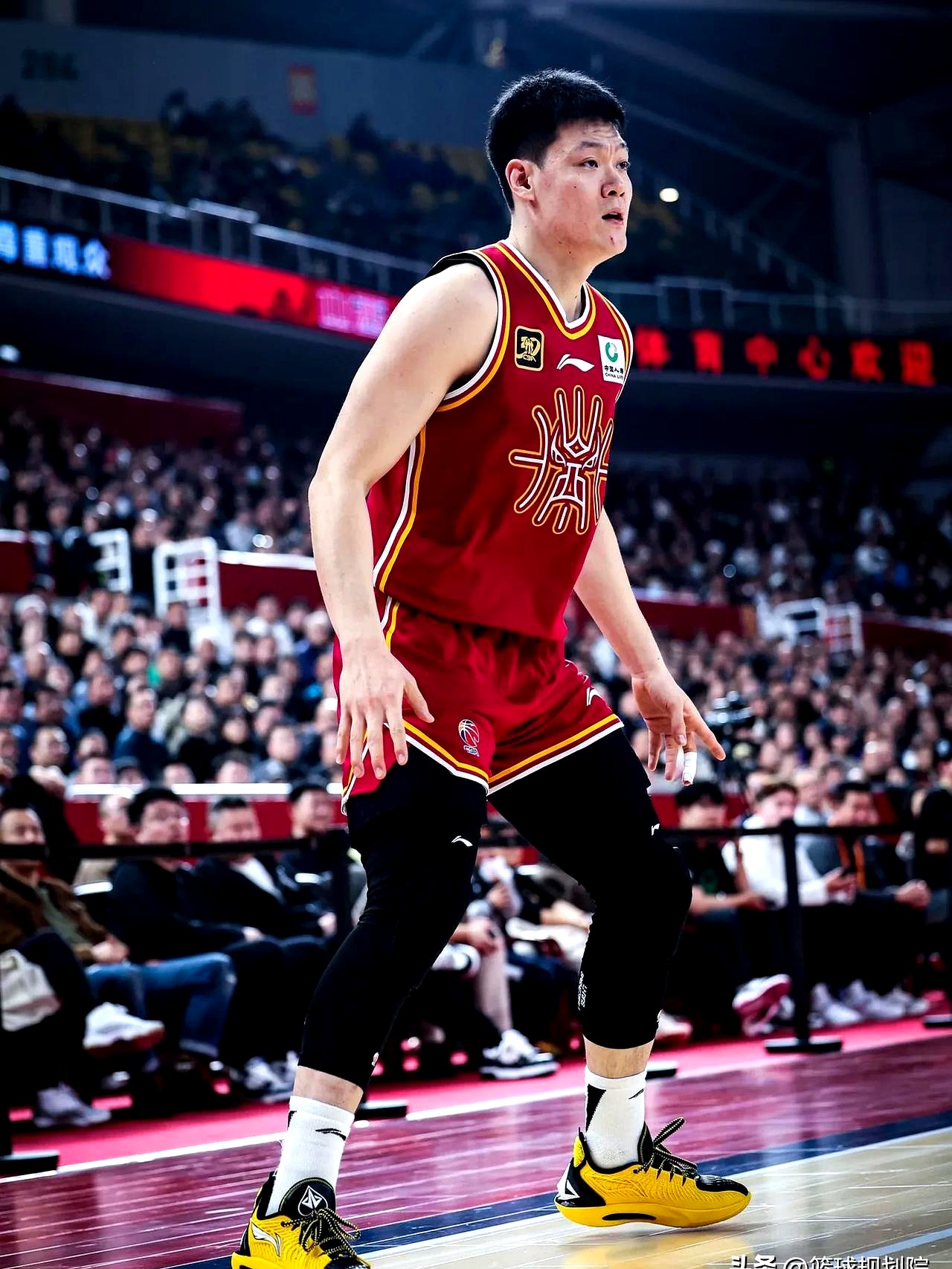 开云体育在线-关于山西男篮大胜沈阳，豪取联赛第一胜，掌声雷动的信息
