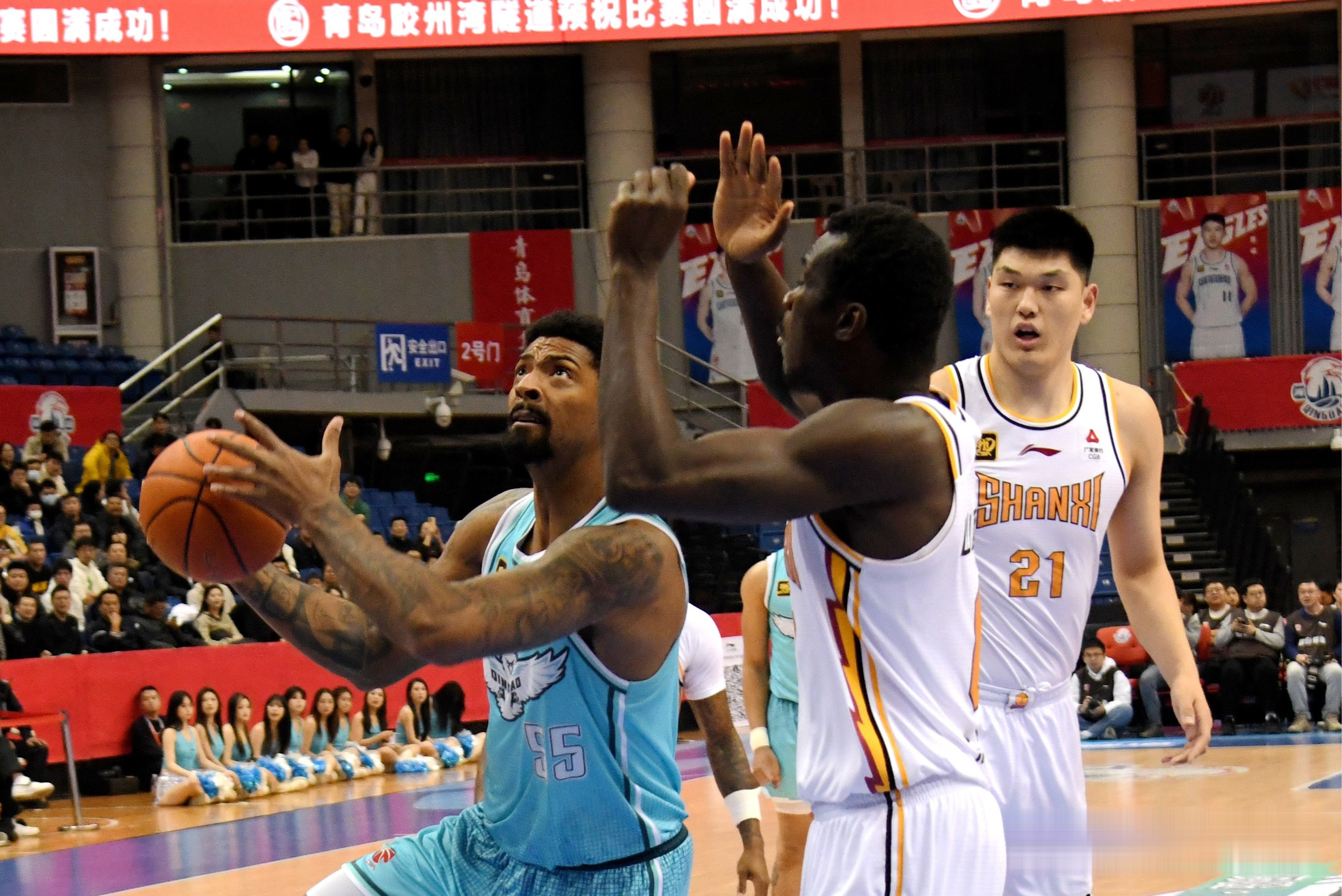 关于青岛男篮客场遭遇逆转,遗憾失利,稳步上升的信息 关于青岛男篮客场遭遇逆转,遗憾失利,稳步上升的信息
