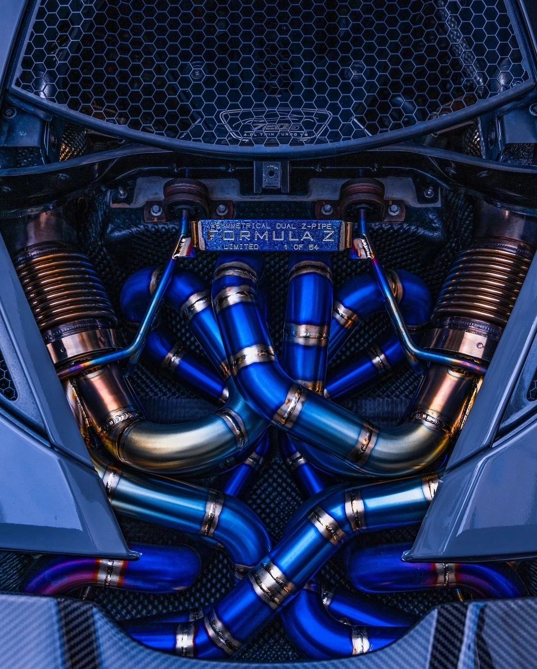 梅赛德斯碾压迈凯伦,佩雷兹高光表现 梅赛德斯碾压迈凯伦,佩雷兹高光表现