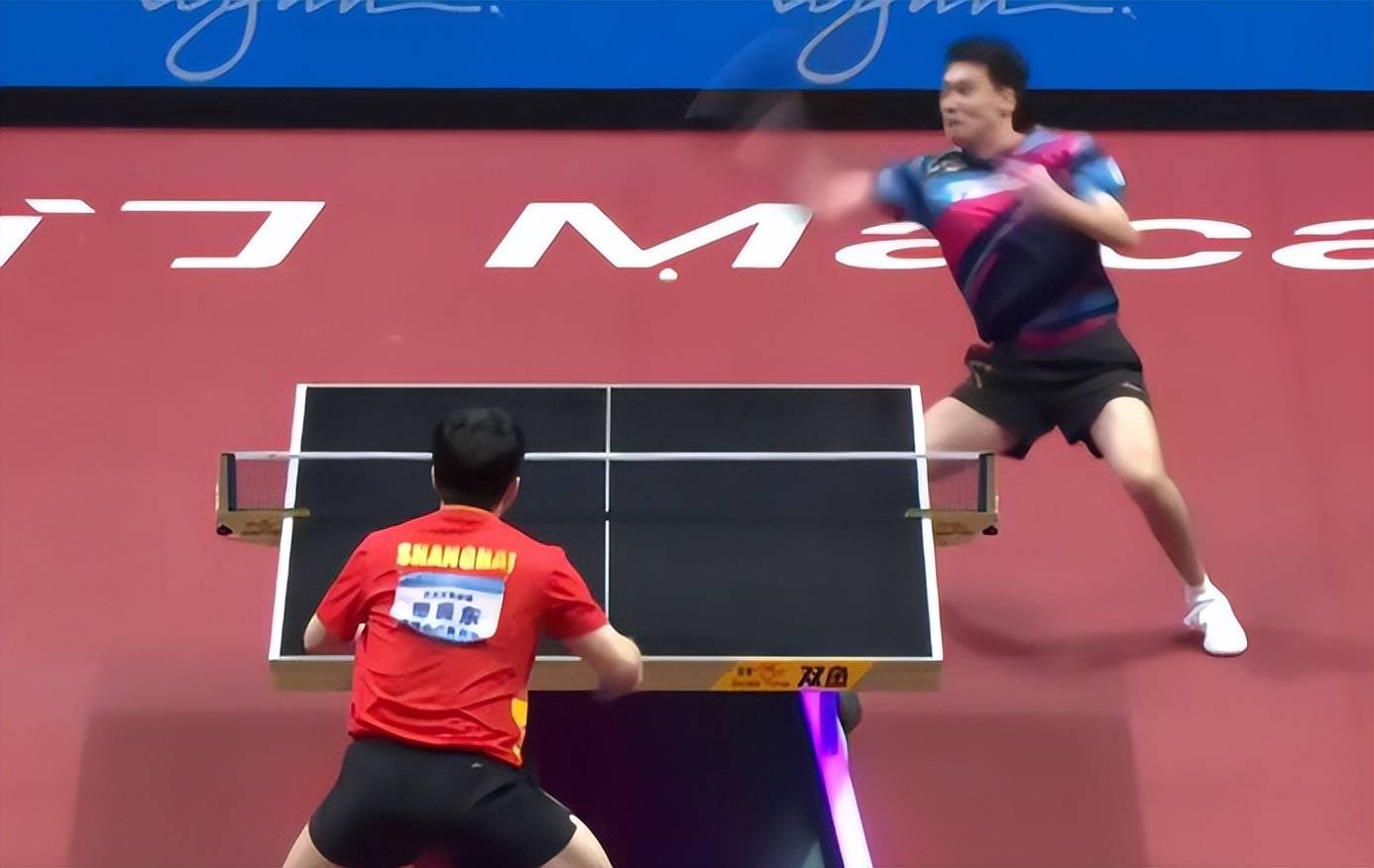 奥地利队完胜瑞典队，许昕统治全场
