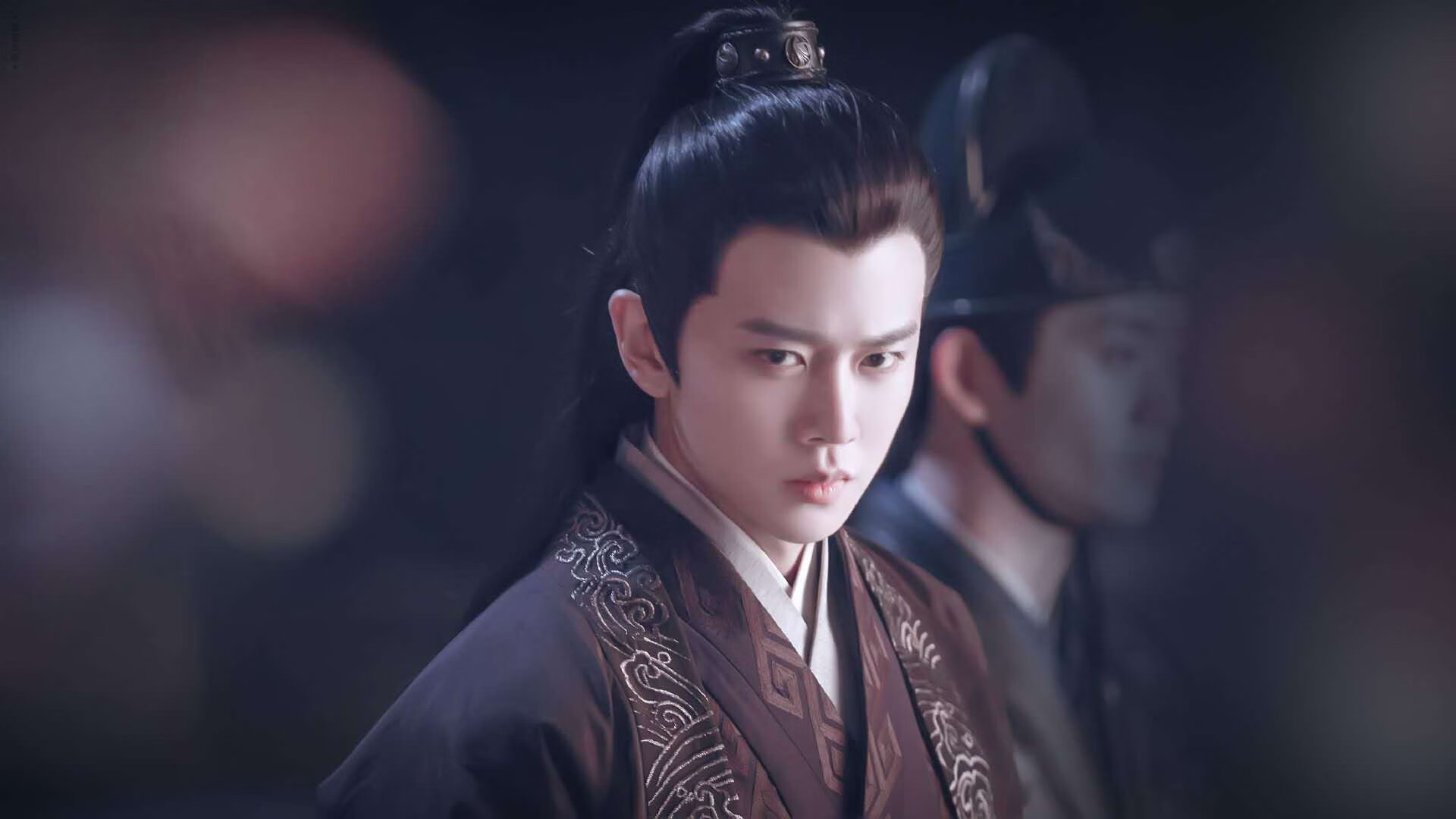 活塞引擎轰鸣冲垮森林狼,班凯罗却在F1街道赛接管了比赛